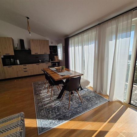 Apartment Near The Sea-Self Check-In Podstrana Exteriör bild