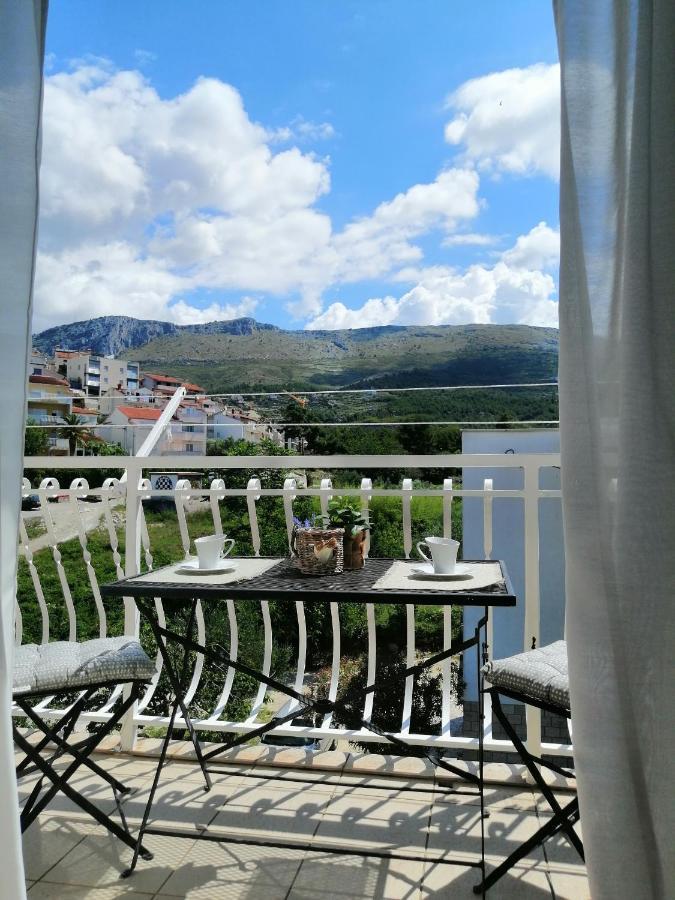 Apartment Near The Sea-Self Check-In Podstrana Exteriör bild