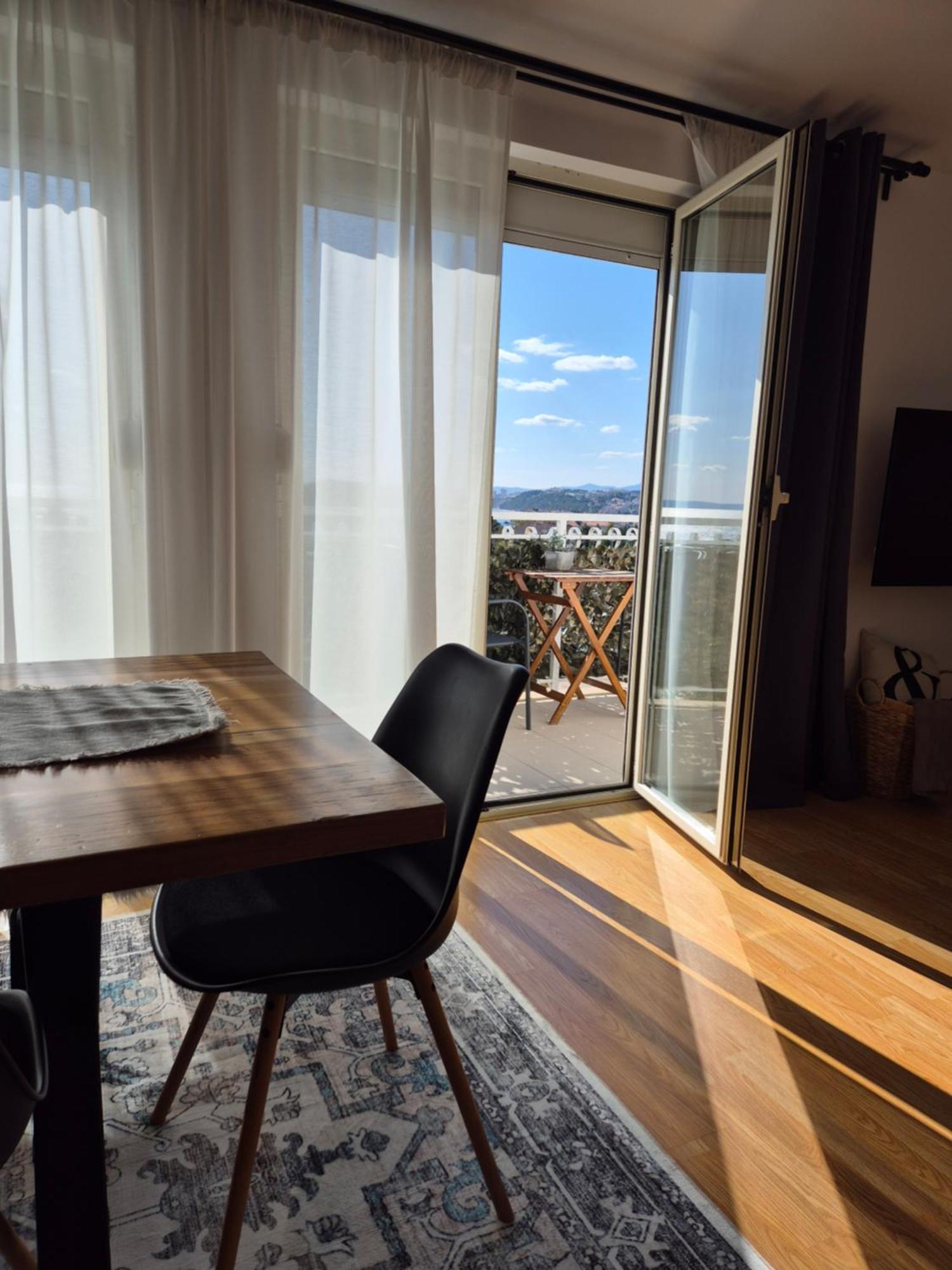 Apartment Near The Sea-Self Check-In Podstrana Exteriör bild